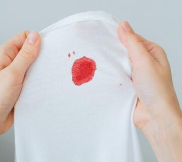 لکه بینی بین دو پریود